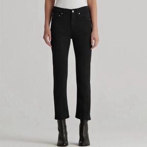Edwin Elin Crop Straight Leg
Jeans In Blackstone Size 28.